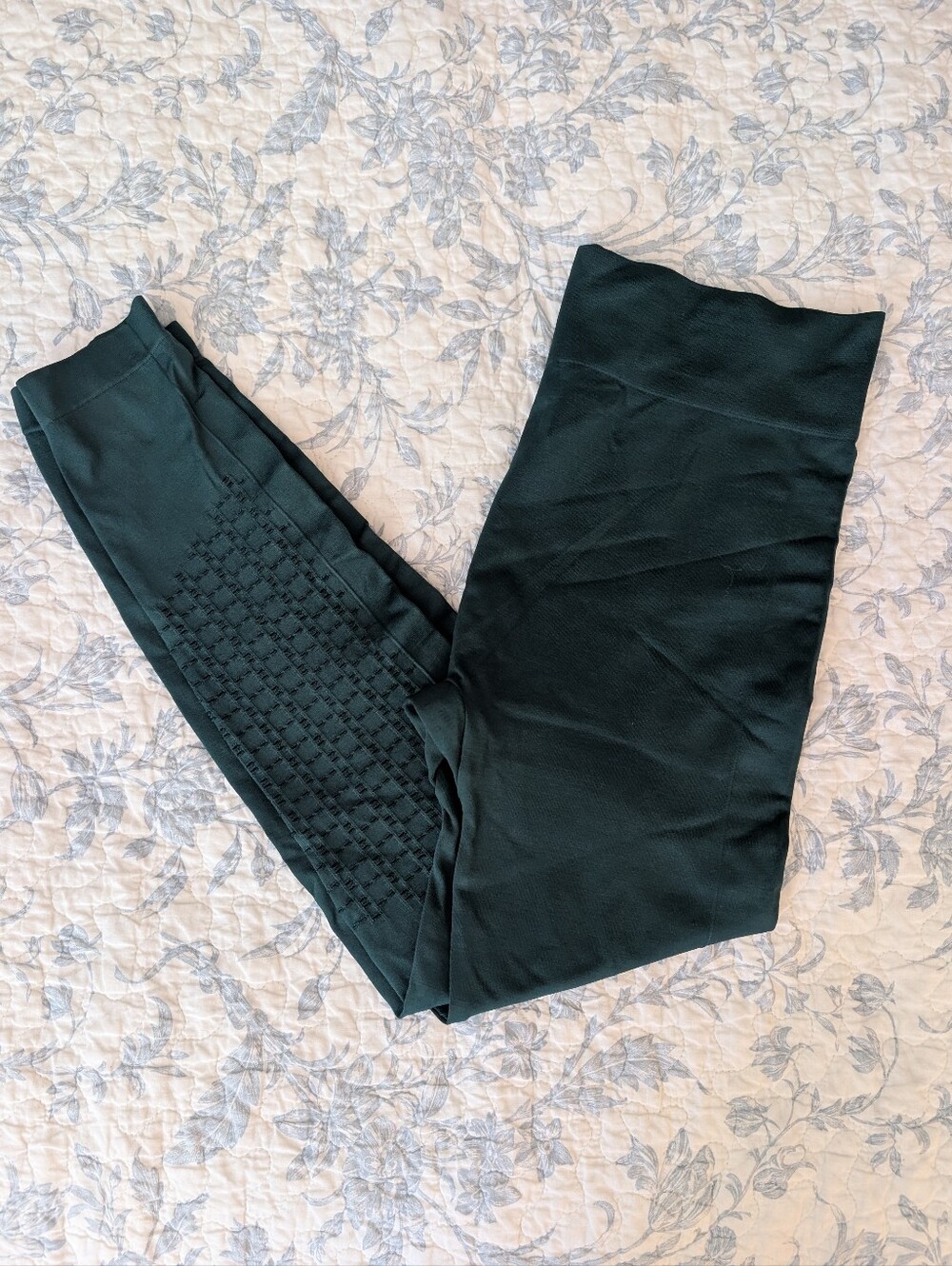 Motherhood Maternity Dark Green Leggings Size Small